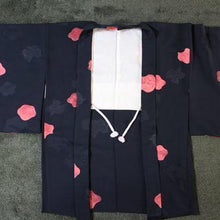 <TUTAE>Haori1004  black with red ume blossoms